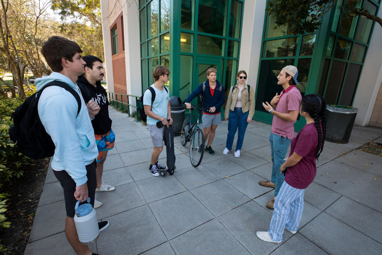 University of South Florida Cru ministry. Cory Miller and Lia are witnessing to students on campus. 